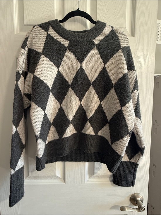 Abercrombie & Fitch Sweaters - Abercrombie & Fitch Size Medium Wool blend Argyle Crewneck Sweater -Gray & Cream